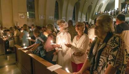 [VIDÉO] Après deux fêtes de Pâques confinées, les catholiques se retrouvent pour prier ensemble