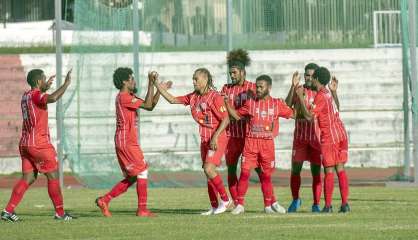 Football : Tiga domine Magenta