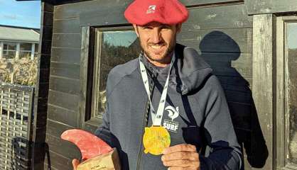 Stand up paddle : Titouan Puyo en or, Noïc Garioud en argent sur la longue distance