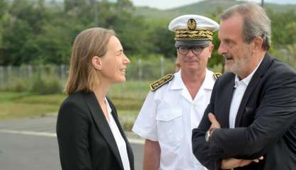 [GROS PLAN : 3/3] Le ministre Carenco à la rencontre des étudiants du Nord