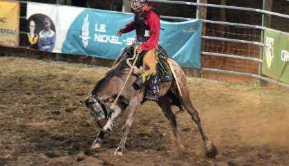 Foire de Koumac : Claude Wema et Carmine Solomita remportent le rodéo
