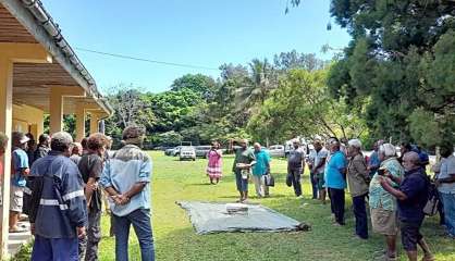 Il n'y aura pas de délégation FLNKS à Paris