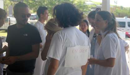 Une trentaine d'internes ont fait grève au CHT