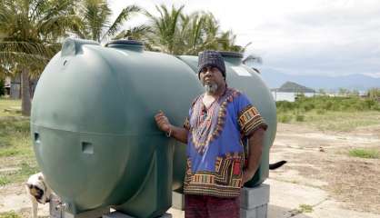 [VIDÉO] L'accès à l'eau reste compliqué pour les habitants du squat Pointe de sable