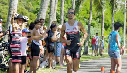 Szalamacha finit dans le top 50 en Australie