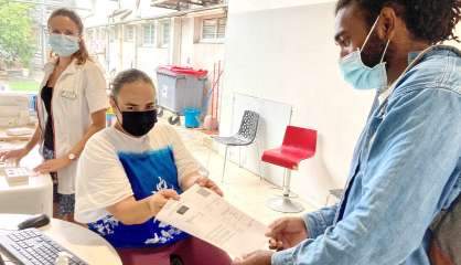 Le port du masque obligatoire à la clinique Kuindo-Magnin