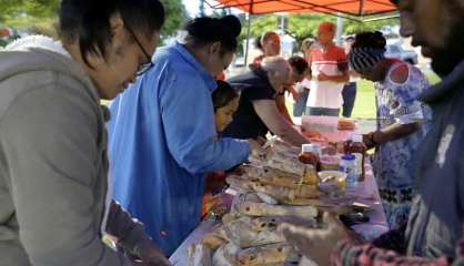 [VIDÉO] Un sandwich pour autrui maintient son aide aux sans-abri durant les fêtes