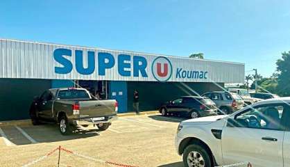 Une femme passe par le toit du Super U de Koumac pour cambrioler et finit en garde à vue