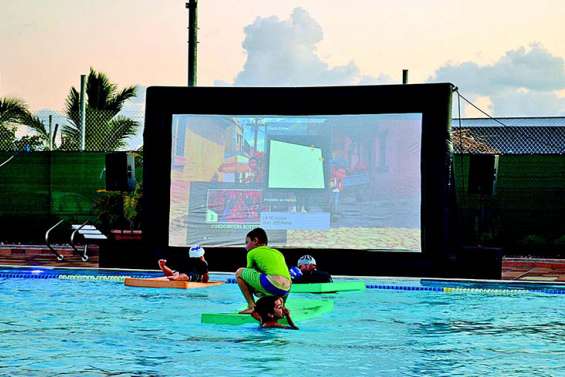 Aquaciné : une projection de film ... à la piscine