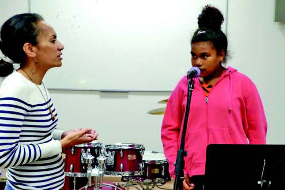 Les ateliers chant et sculpture du Dock socioculturel cherchent des élèves