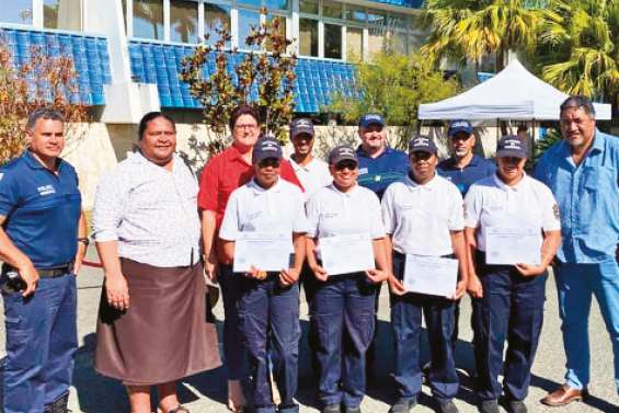Cinq nouveaux auxiliaires de proximité diplômés