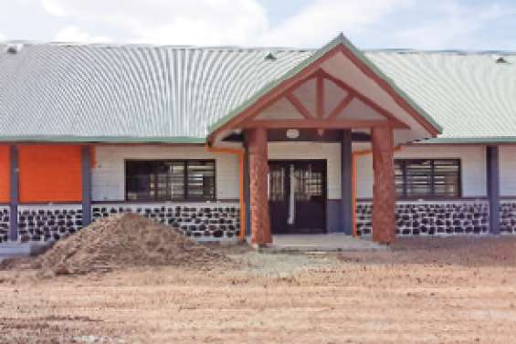 Deux nouveaux bâtiments au village