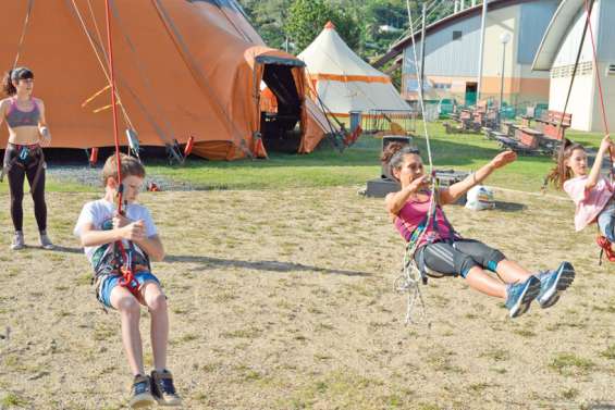 À Boulari, derniers préparatifs avant le lancement du Festival solidaire