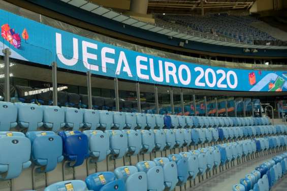 Coronavirus: exit l'Euro-2020, le foot se résigne à un Euro-2021