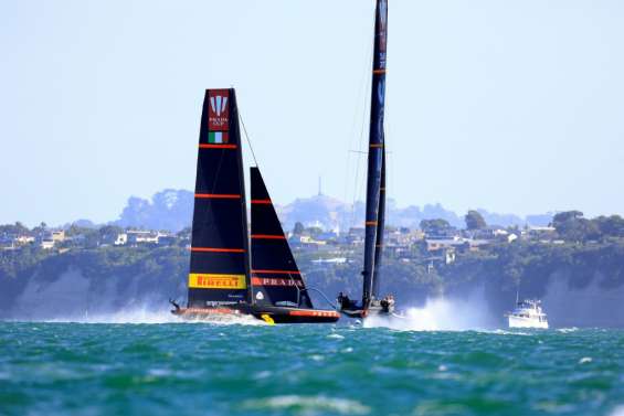 Finale de la Prada Cup: Luna Rossa remporte les deux premières manches devant Ineos