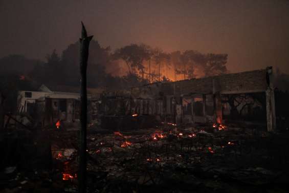 Feux de forêt en Gironde: 10.500 hectares brûlés depuis mardi