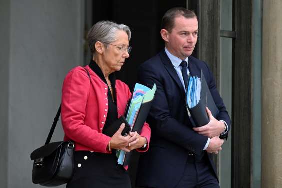 Retraites: l'exécutif rouvre les concertations pour une réforme début 2023