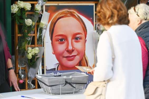 Après l'effroi, des centaines de personnes attendues aux funérailles de Lola