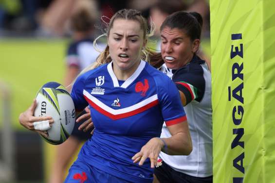 Rugby: le XV de France féminin en demi-finale du Mondial après sa victoire contre l'Italie 39 à 3