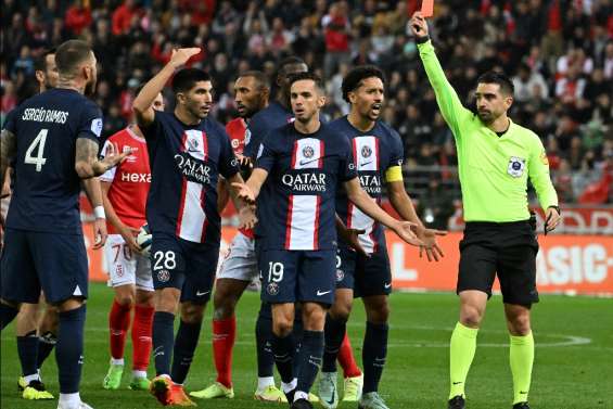 Ligue 1: le Paris SG à dix sauve un point à Reims