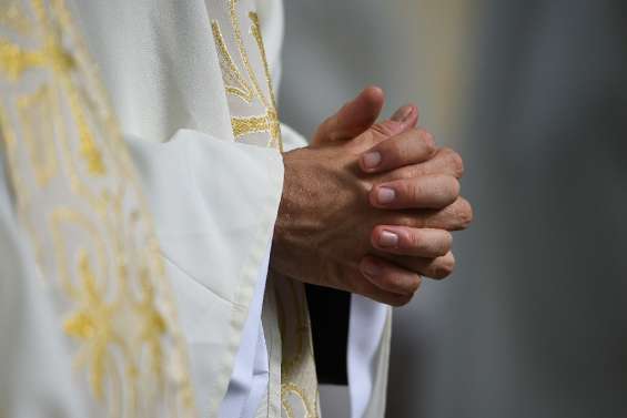 Un prêtre écroué à Paris pour viol aggravé sur un adolescent