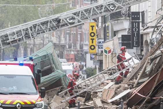 Deux immeubles s'effondrent en plein centre de Lille, un disparu