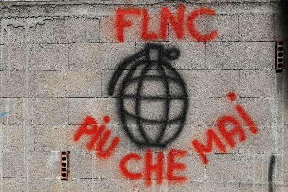 Corse: deux cabanons incendiés, des tags indépendantistes découverts