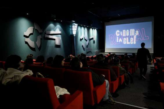 Cinéma: retour prometteur du public dans les salles françaises en 2022
