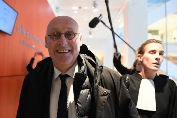 Référendum à la FFR: pour ou contre le candidat de Laporte, les clubs vont rendre leur verdict