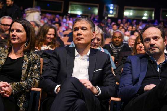 Congrès du PS: les discussions se poursuivent pour sortir de la crise