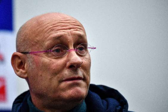 Rugby: Bernard Laporte, animal politique rattrapé par les affaires