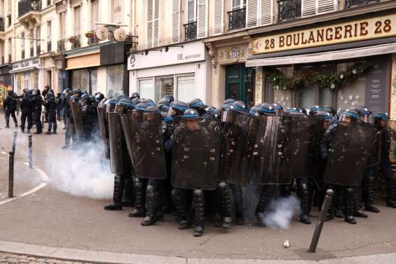 Manifestation: un homme émasculé après un coup de matraque d'un policier