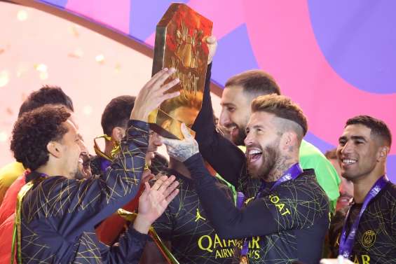 Foot: Paris SG, Messi et Ronaldo assurent le spectacle, pas la défense