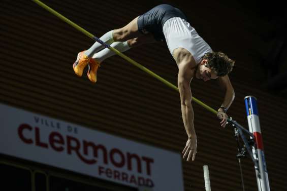 Saut à la perche: Duplantis porte son record du monde à 6,22 m