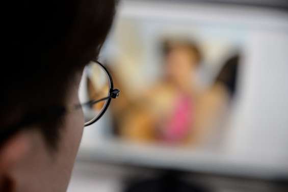 Sites porno, cyberharcèlement... Le gouvernement avance sur la protection de l'enfance sur internet