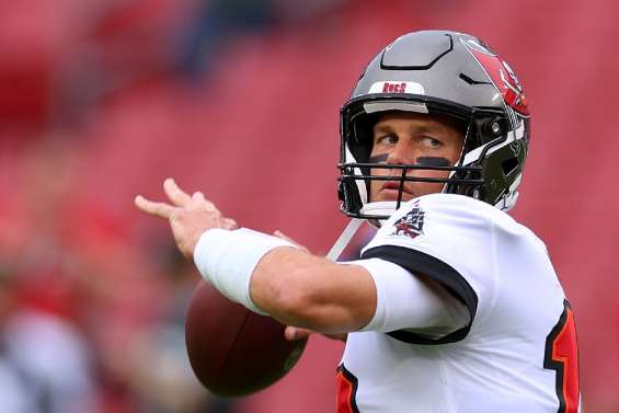 Football américain: à 45 ans, la superstar Tom Brady raccroche, 