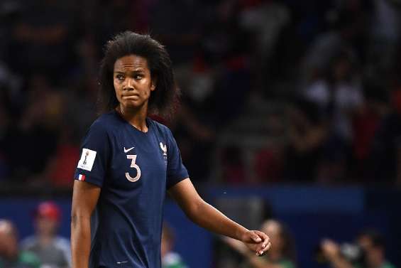 Foot: crise ouverte chez les Bleues, les trois joueuses phares quittent le navire avant le Mondial