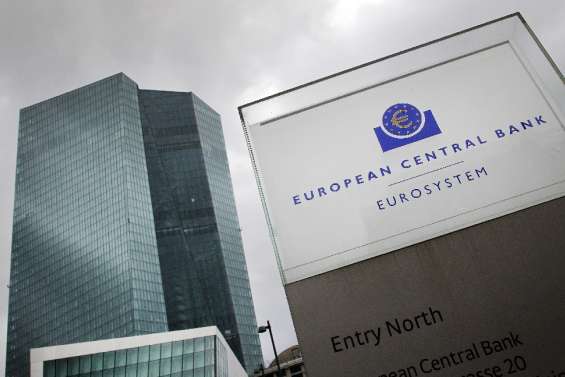 Les tensions sur le secteur bancaire, nouveau casse-tête pour la BCE