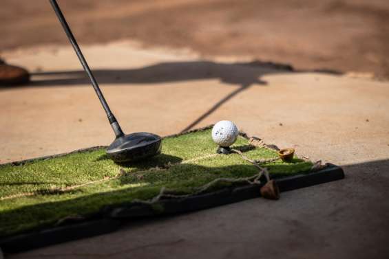 Au Burkina Faso, un golf écologique résiste aux épreuves du temps