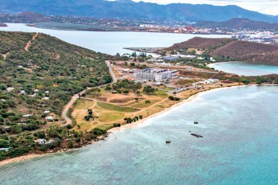 Sorti du Camp-Est, il menace des policiers avec un tamioc