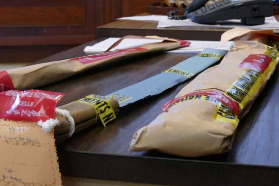 Coup de sabre mortel : « Sa place n'est pas au Camp-Est, il a besoin de soins »