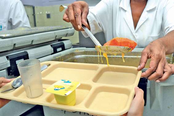 Cantines : Newrest « n’est en rien disculpée », insiste EPLP