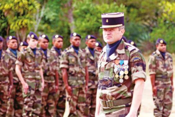 Le lieutenant-colonel Paul aux commandes du RSMA