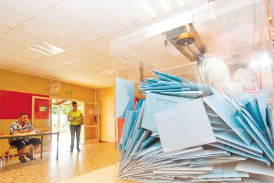 Les enjeux politiques pour les principaux partis