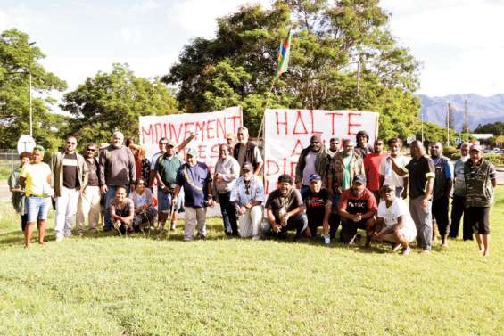 Les coutumiers de Païta ont manifesté à La Tontouta