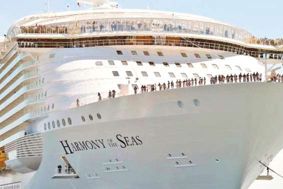 La croisière touchée, mais pas coulée