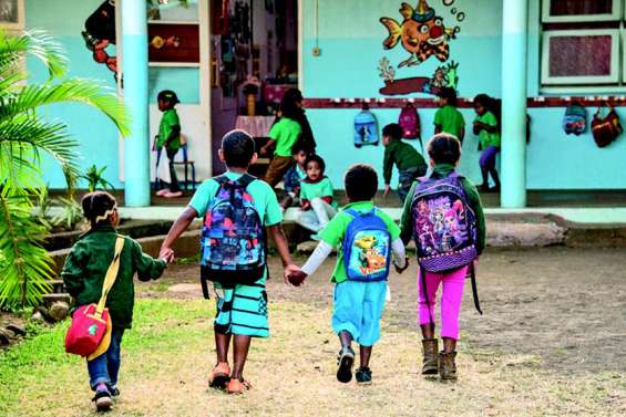 Thio doit réviser sa copie sur l’eau, les déchets ménagers et l’assainissement