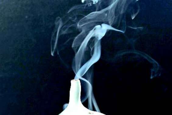 Encens et bougies parfumées : attention aux excès