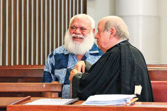 Favoritisme à la province Nord : huit mois avec sursis requis contre Paul Néaoutyine