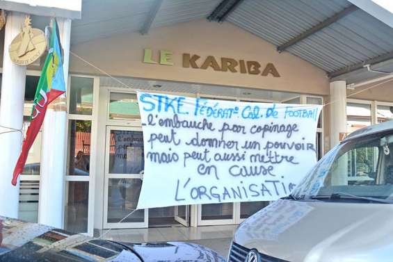 Accusée de « copinage » par l’USTKE, la Fédération répond